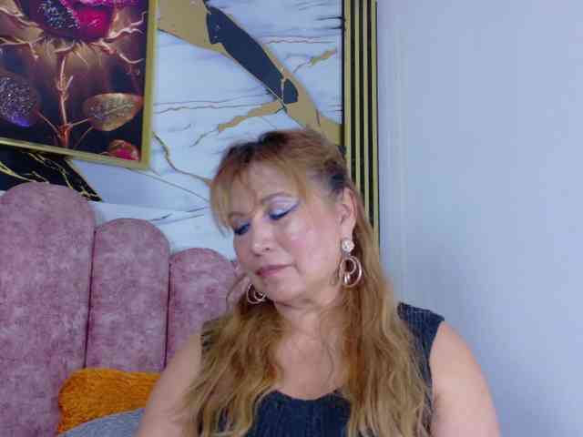 Kazsandra webcam