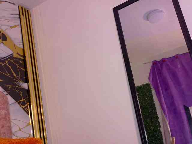 Kazsandra webcam