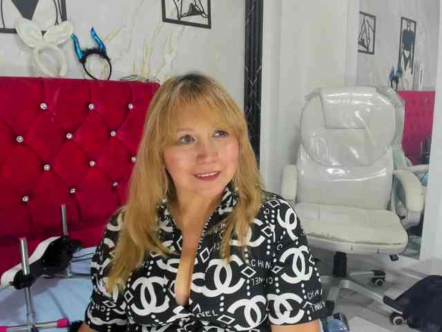 Kazsandra webcam