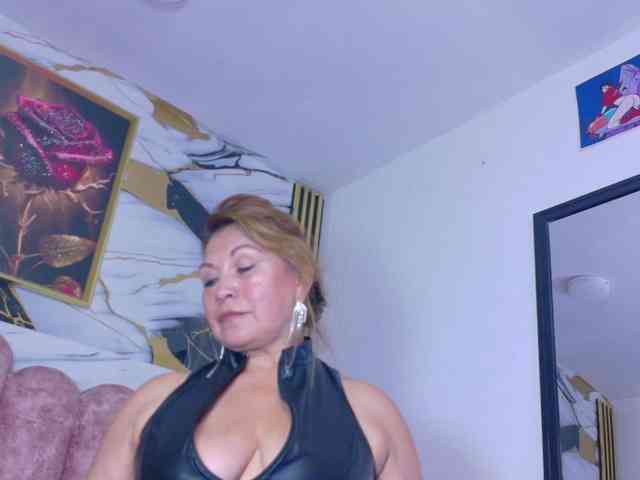 Kazsandra webcam