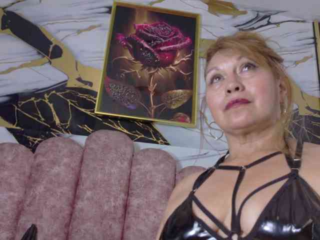 Kazsandra webcam