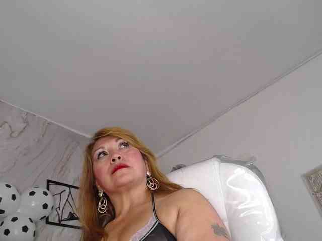 Kazsandra webcam