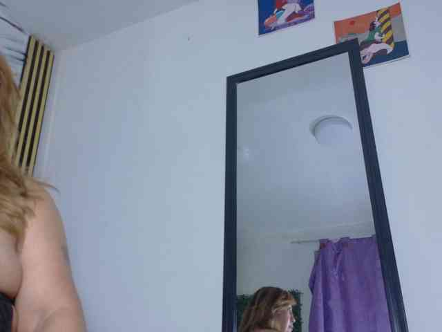 Kazsandra webcam