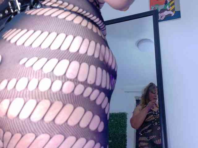 Kazsandra webcam