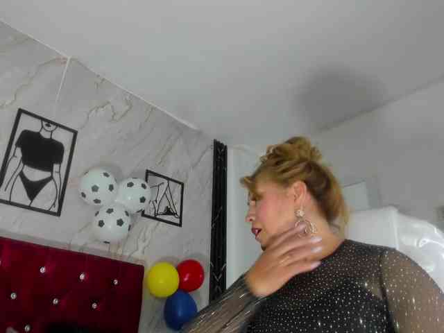 Kazsandra webcam