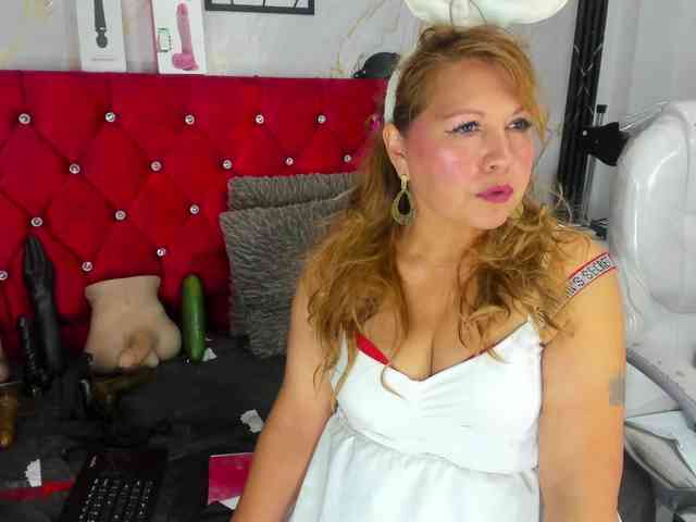 Kazsandra webcam