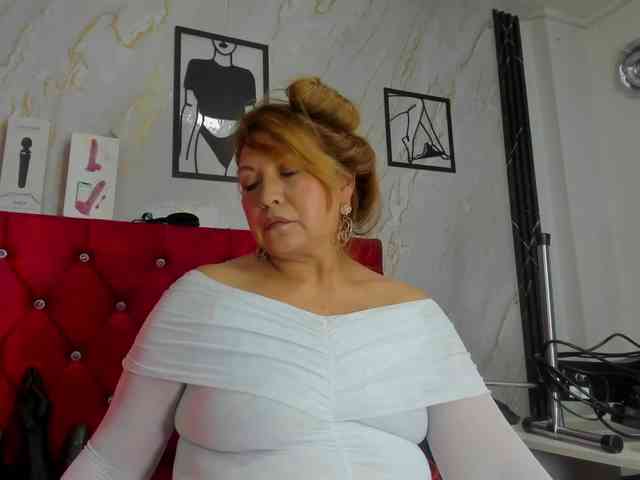 Kazsandra webcam