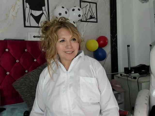 Kazsandra webcam
