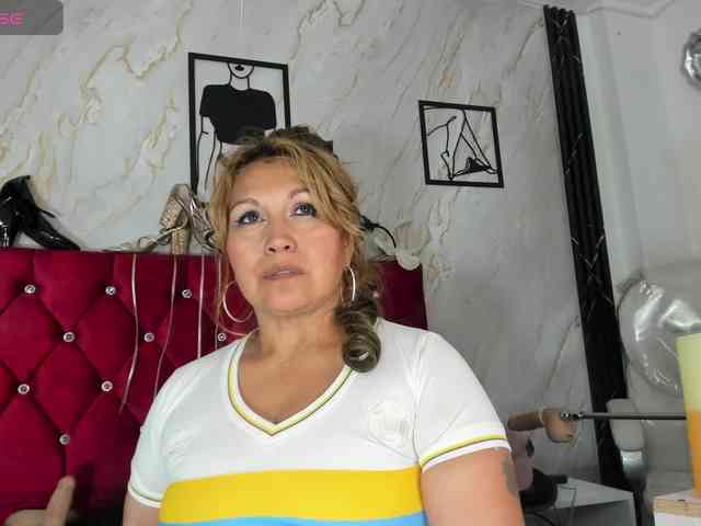 Kazsandra webcam