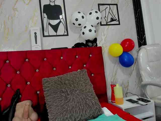 Kazsandra webcam