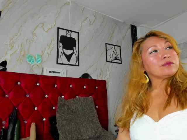 Kazsandra webcam