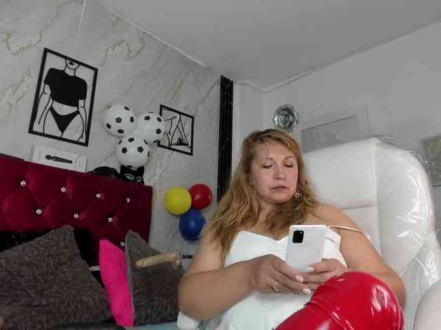 Kazsandra Kazsandra