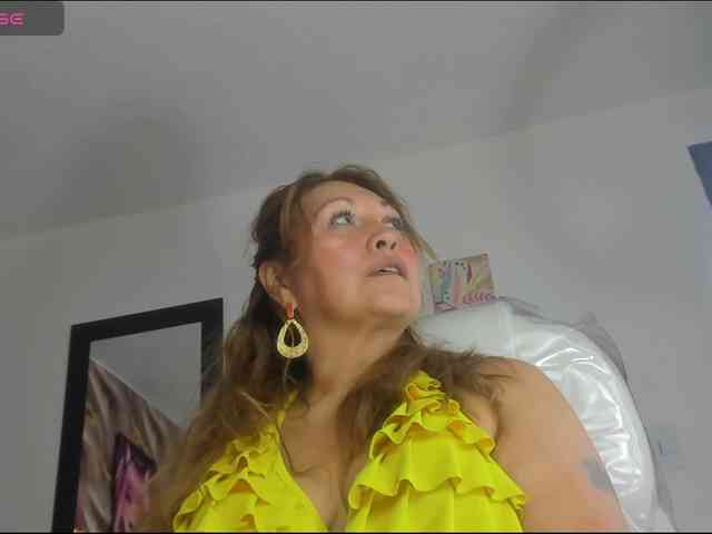 Kazsandra webcam