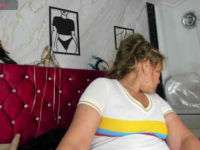Kazsandra webcam