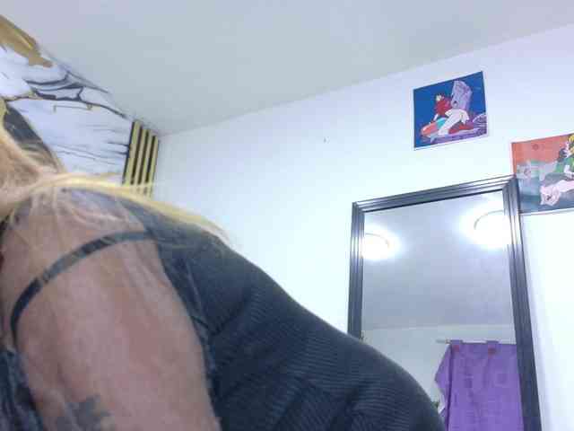 Kazsandra webcam