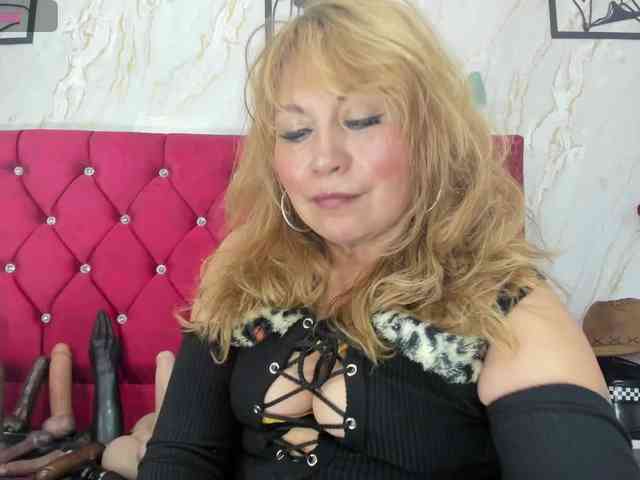 Kazsandra webcam
