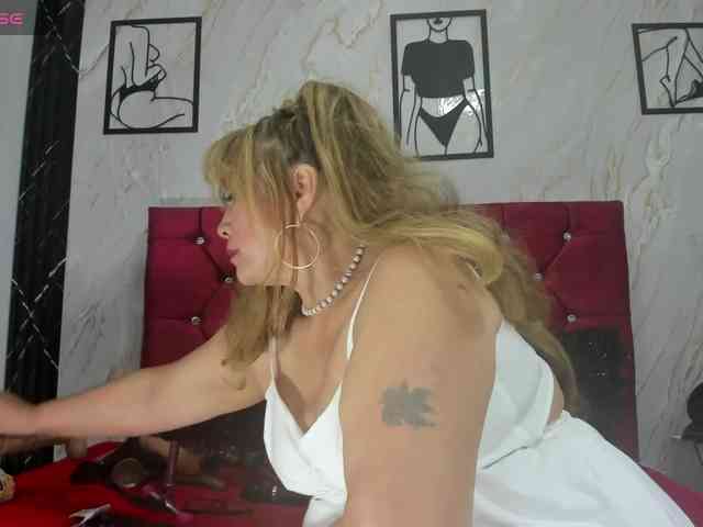 Kazsandra webcam