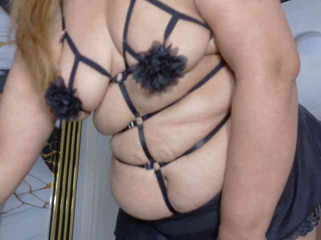 Kazsandra webcam