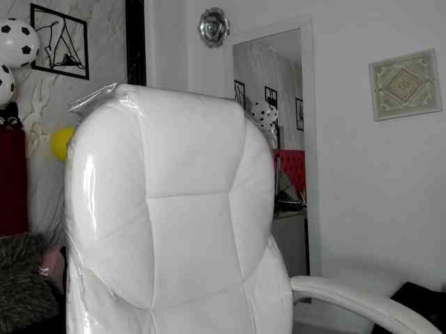 Kazsandra webcam