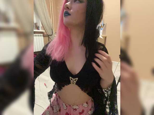 HelgaBillions's BongaCams show and profile