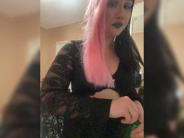 HelgaBillions's BongaCams show and profile