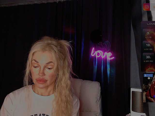 Margo77-1 live cam on BongaCams
