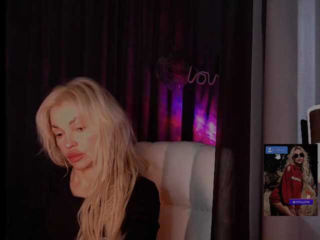 Margo77-1 live cam on BongaCams