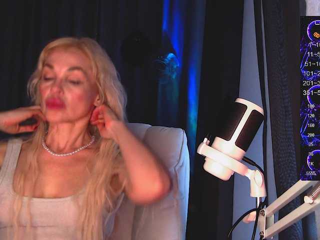 Margo77-1 live cam on BongaCams