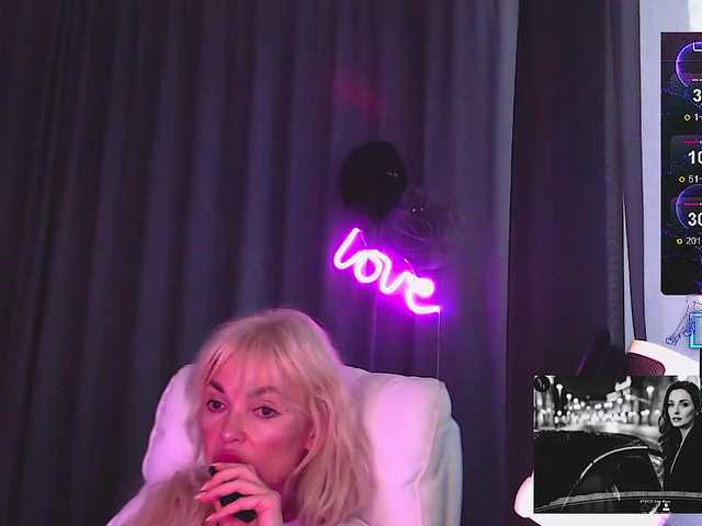 margo77-1 live sex show