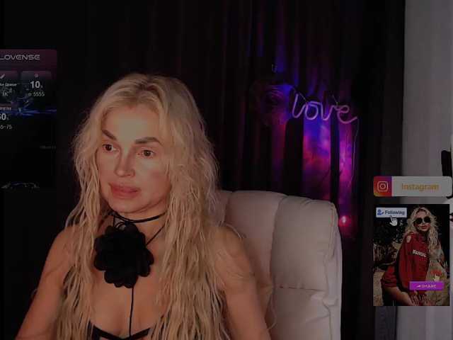 Margo77-1 live cam on BongaCams