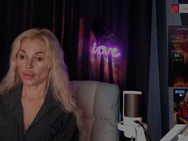 Margo77-1 live cam on BongaCams