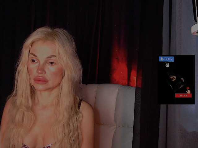 Margo77-1 live cam on BongaCams