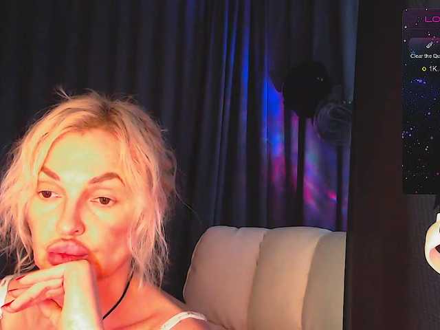 Margo77-1 live cam on BongaCams