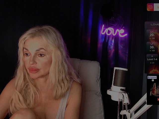 Margo77-1 live cam on BongaCams