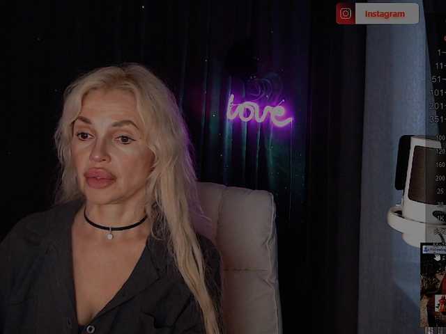 Margo77-1 live cam on BongaCams