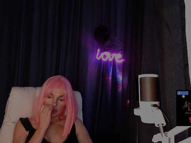 Margo77-1 live cam on BongaCams