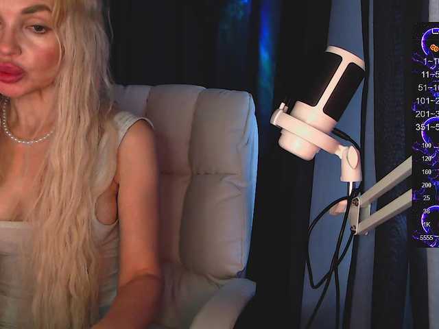 Margo77-1 live cam on BongaCams