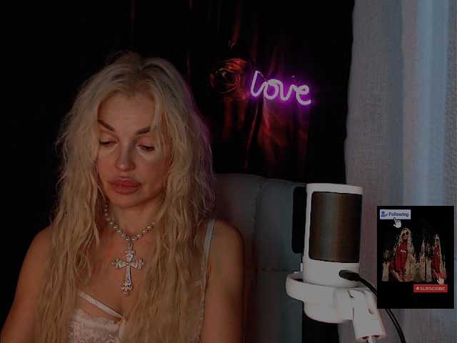Margo77-1 live cam preview