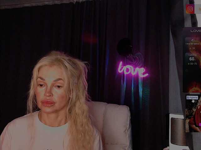 Margo77-1 live cam on BongaCams