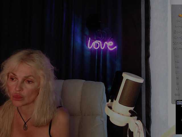Margo77-1 live webcam show