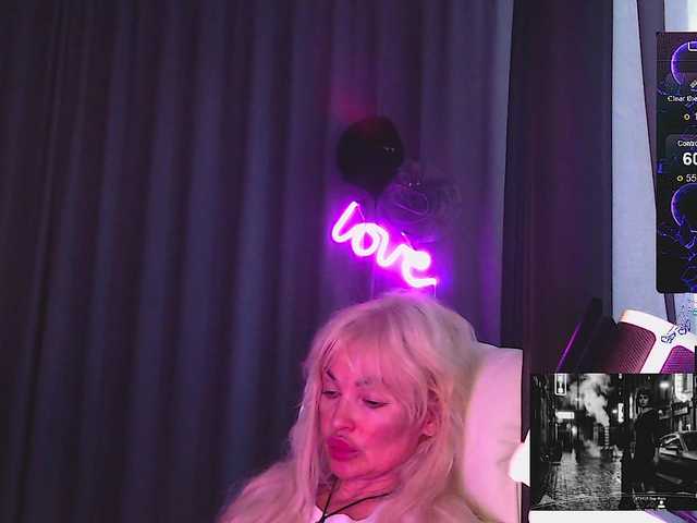 Margo77-1 live cam on BongaCams