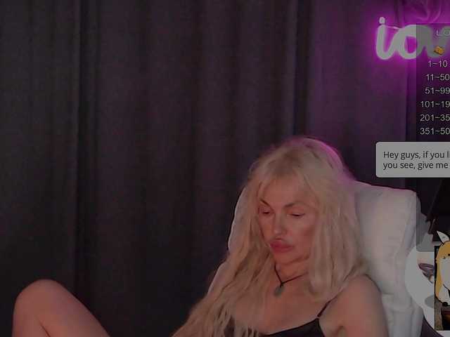 Margo77-1 live webcam show