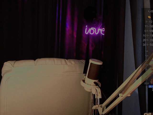 Margo77-1 live webcam show