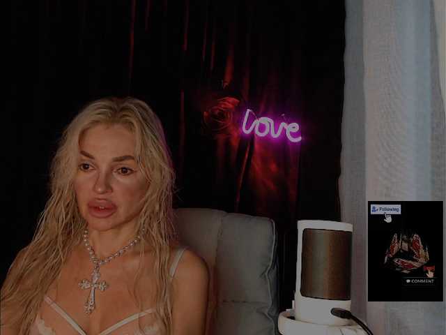 Margo77-1 live cam preview