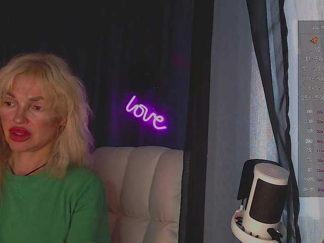 Margo77-1 live webcam show