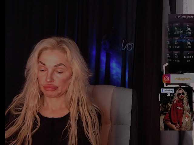 Margo77-1 live cam on BongaCams