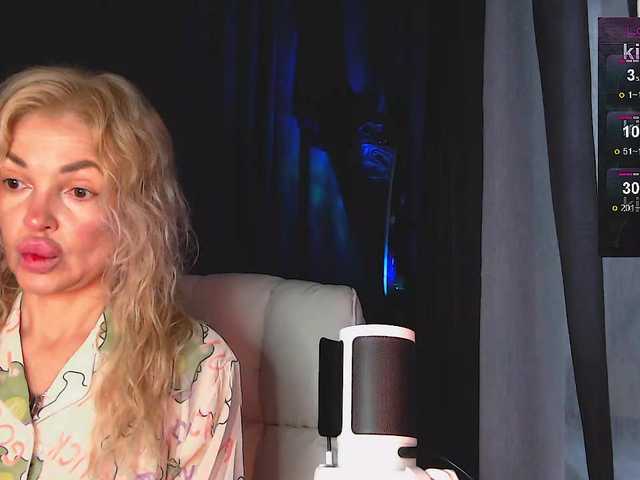 Margo77-1 Live Cam on BongaCams