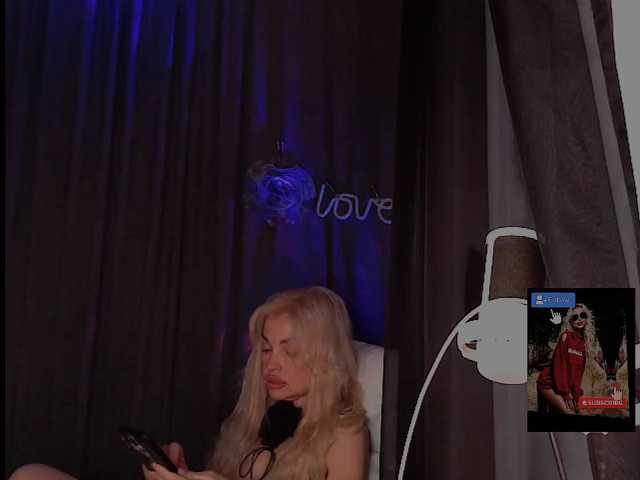 Margo77-1 live cam preview