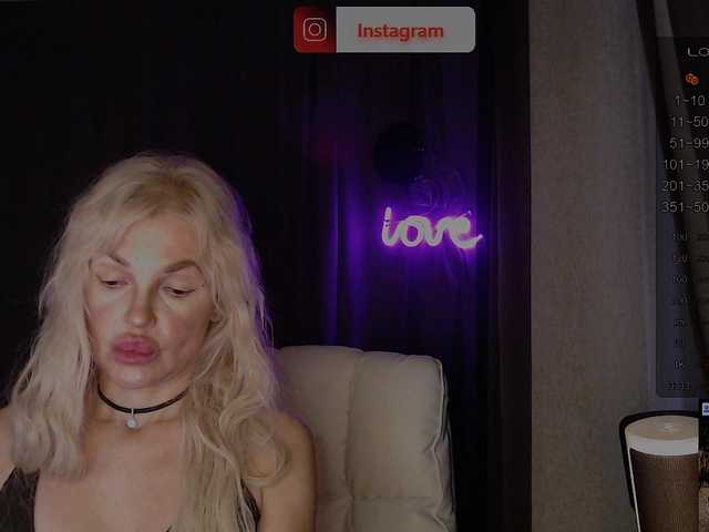 Margo77-1 live cam on BongaCams