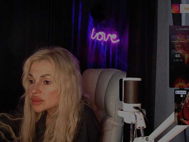 Margo77-1 live cam on BongaCams